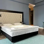 Rumor Hotel 4*