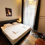 Rumor Hotel